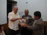 Flag exchange by GSE member from Dist.7890 USA